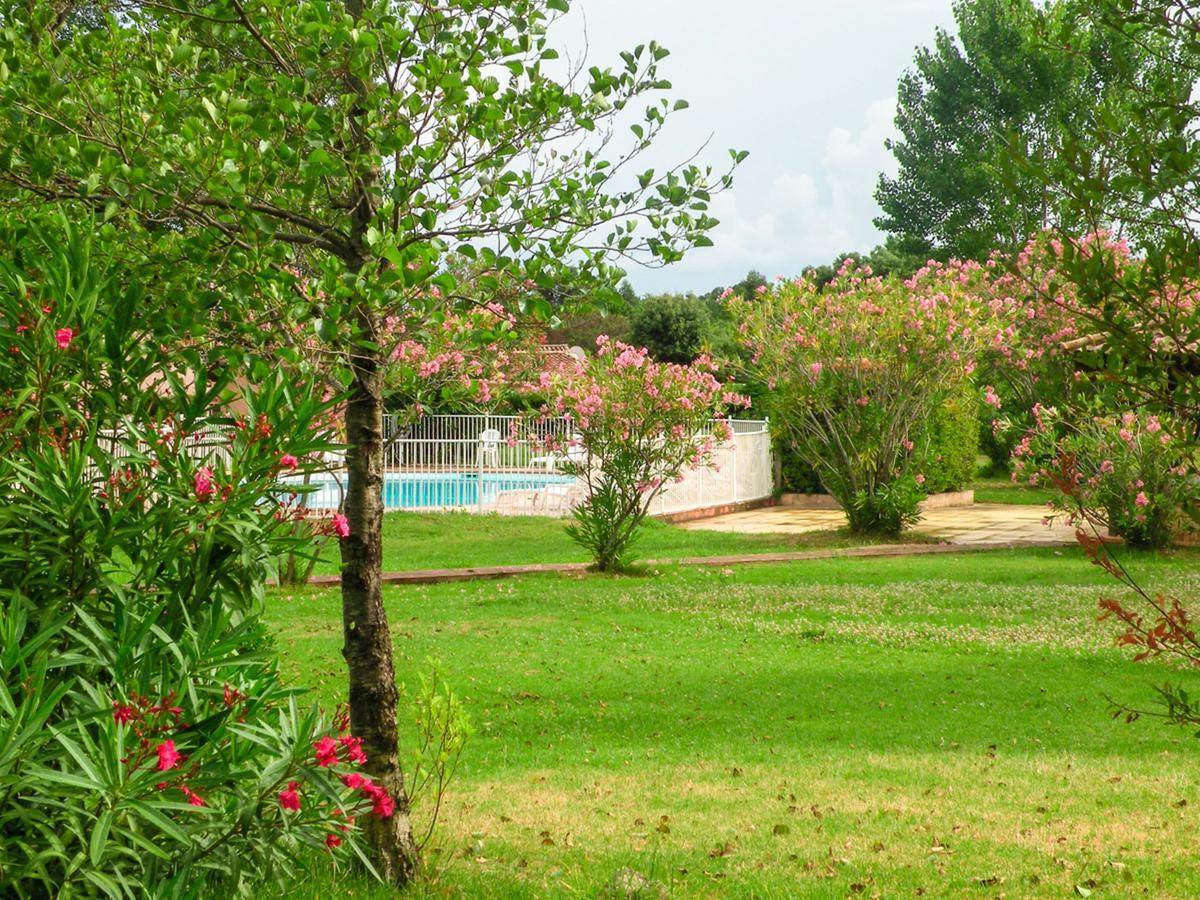 Aparthotel Complesso Residenziale Marina Di Pinarello Pinarellu Exterior foto