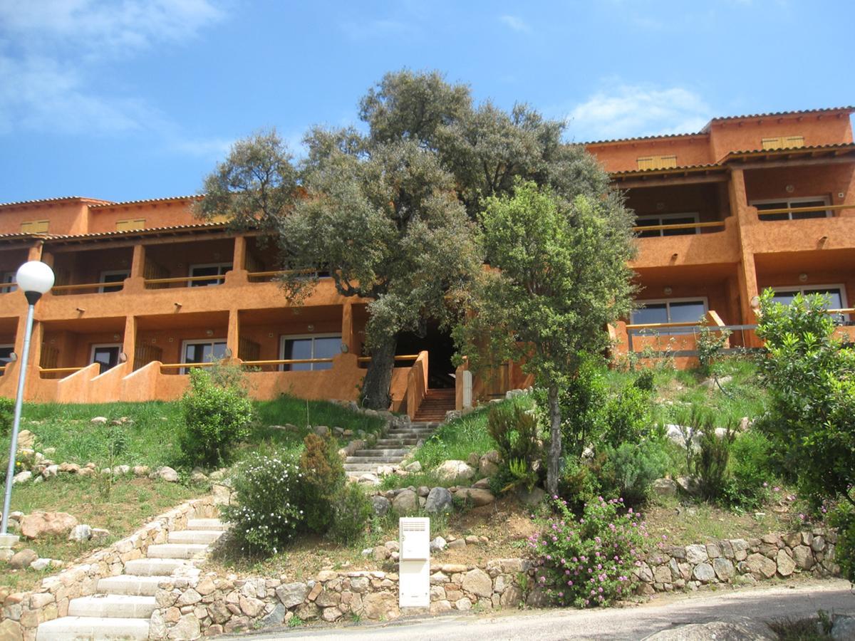 Aparthotel Complesso Residenziale Marina Di Pinarello Pinarellu Exterior foto